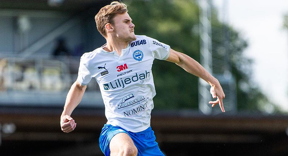 19 Aring Fixade Varnamo Seger Over Landskrona Nykomlingen Ny Serieledare